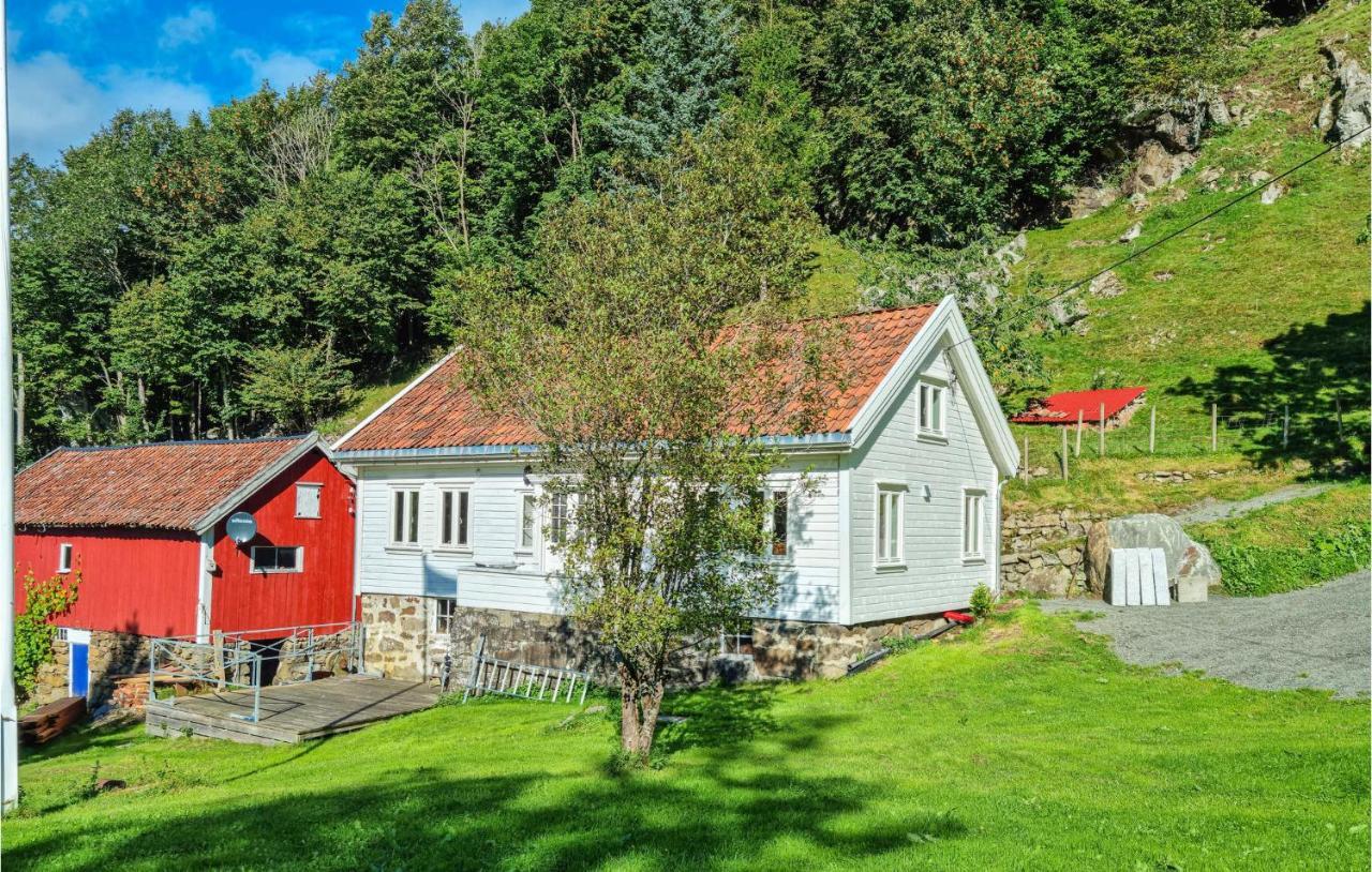 Amazing Home In Hidrasund With Wifi Eide  Экстерьер фото